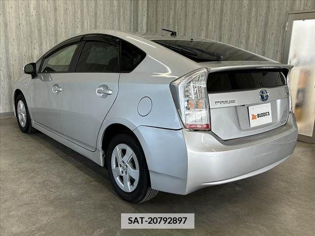 Toyota PRIUS 2011-08 366611-12