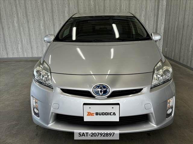 Toyota PRIUS 2011-08 366611-8