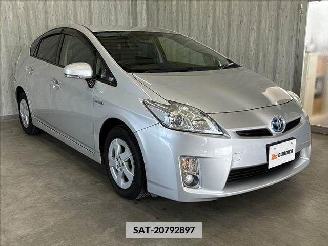Toyota PRIUS 2011-08 366611-7