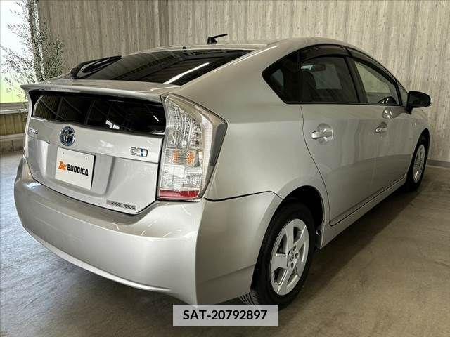 Toyota PRIUS 2011-08 366611-14
