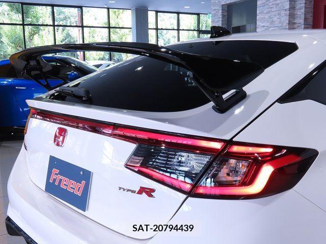Honda CIVIC 2024-08 357938-9