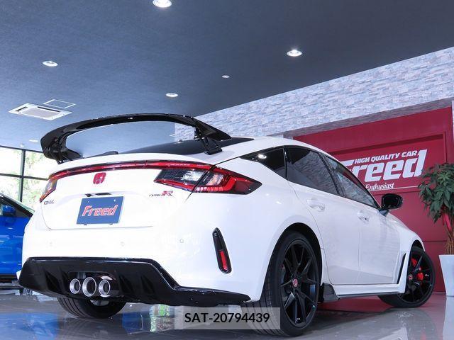 Honda CIVIC 2024-08 357938-7
