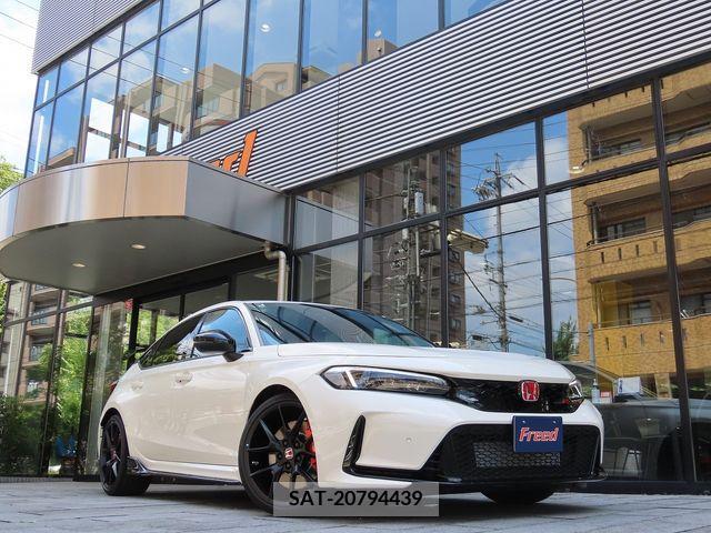 Honda CIVIC 2024-08 357938-19