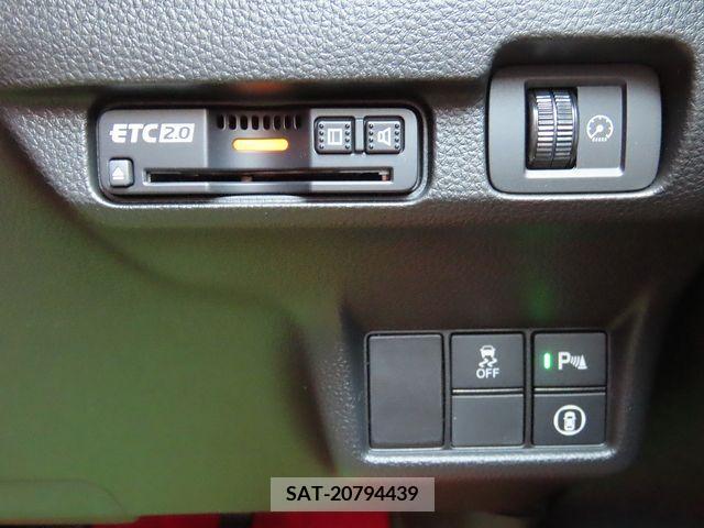 Honda CIVIC 2024-08 357938-15