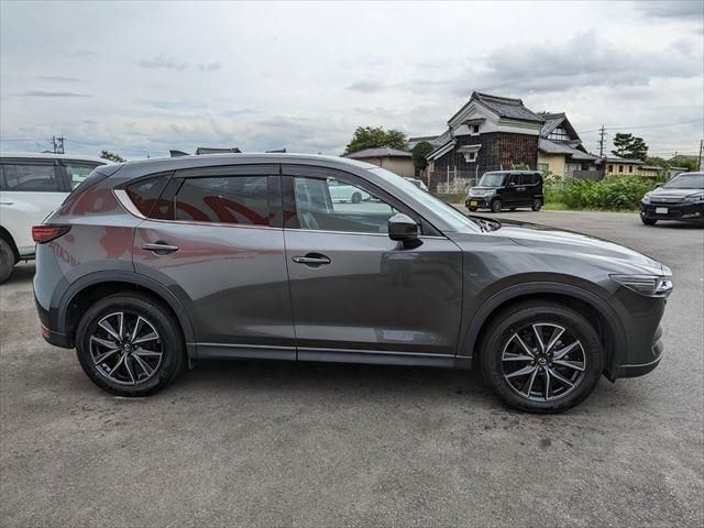 Mazda CX-5 2017-03 21573-3