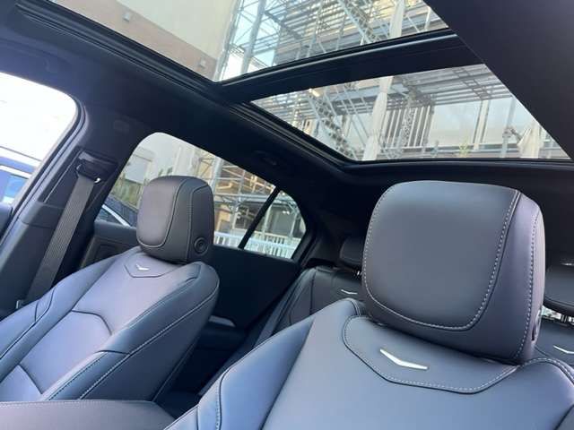 Cadillac XT4 2023-02 9834-16