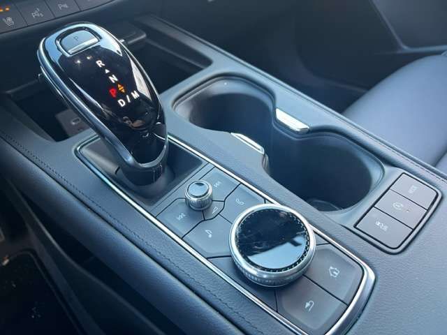 Cadillac XT4 2023-02 9834-12