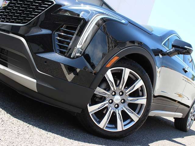 Cadillac XT4 2023-02 9834-17