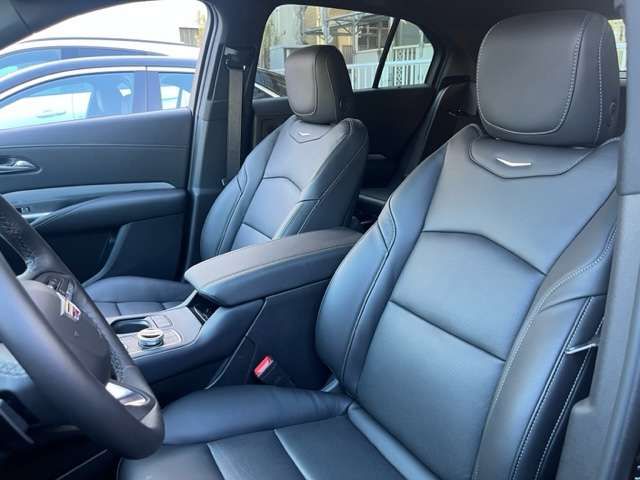 Cadillac XT4 2023-02 9834-3