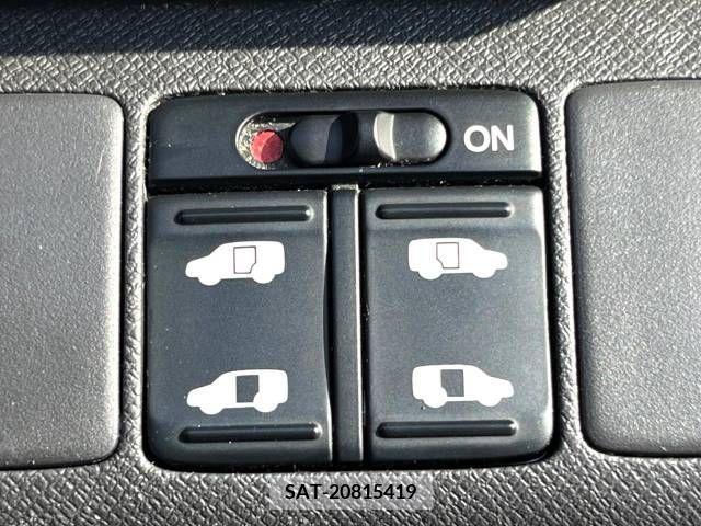 Honda STEP WGN 2011-12 368786-2