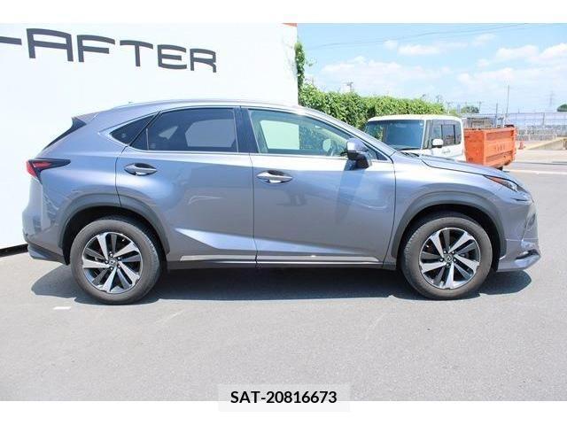 Lexus NX 2018-12 388427-6