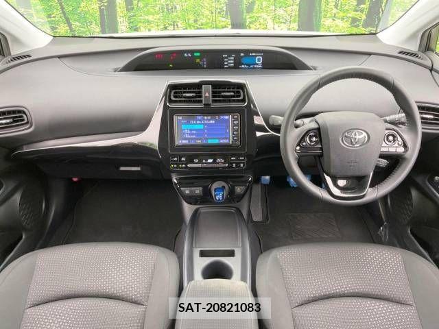 Toyota PRIUS 2021-05 322476-1