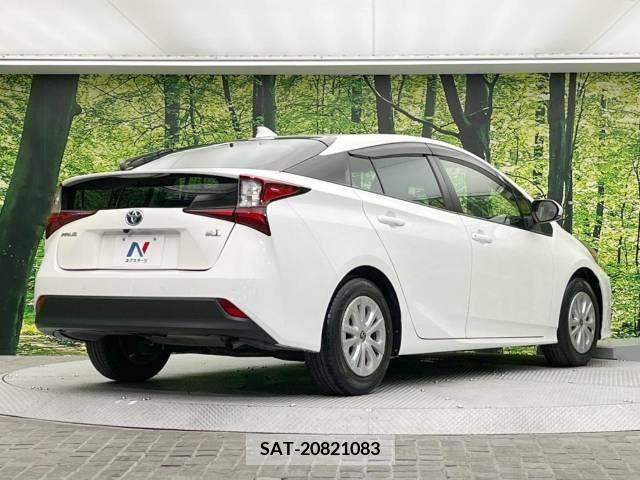 Toyota PRIUS 2021-05 322476-17