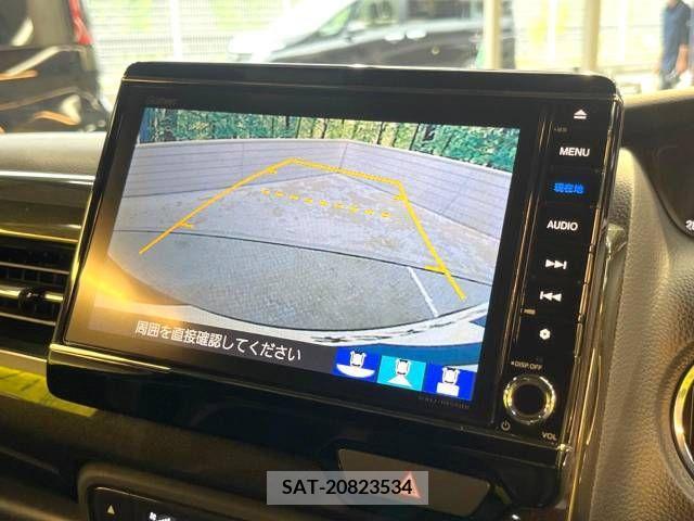 Honda N BOX CUSTOM 2018-04 338117-3