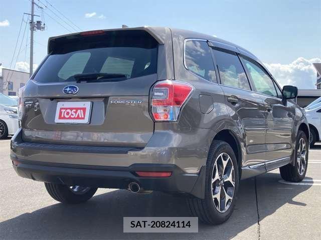 Subaru FORESTER 2016-12 270448-1