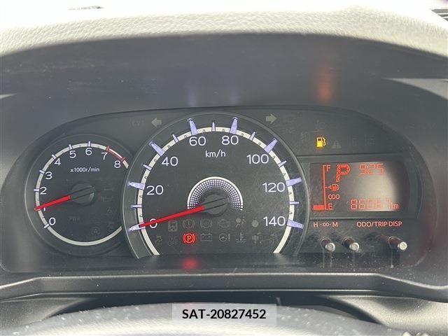 Daihatsu MOVE 2017-04 277969-3