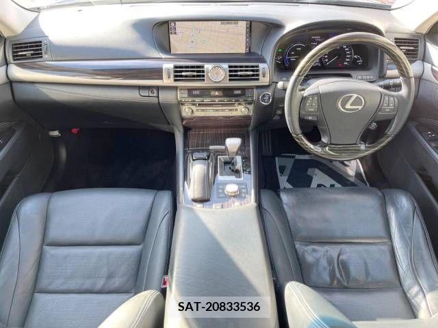 Lexus LS 2016-09 211976-1