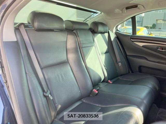 Lexus LS 2016-09 211976-9