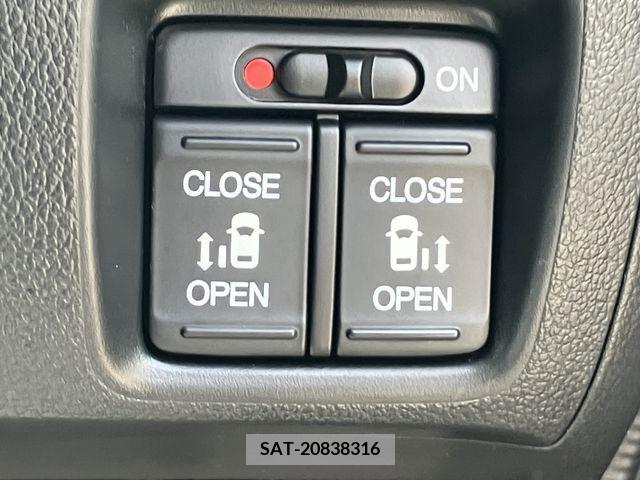 Honda N BOX CUSTOM 2015-06 306592-18