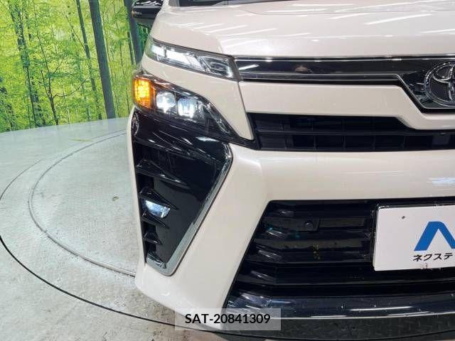 Toyota VOXY 2021-06 321684-13