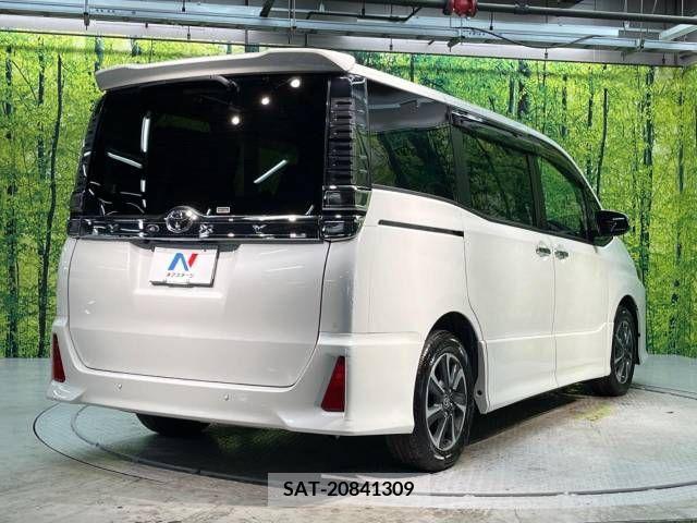 Toyota VOXY 2021-06 321684-18