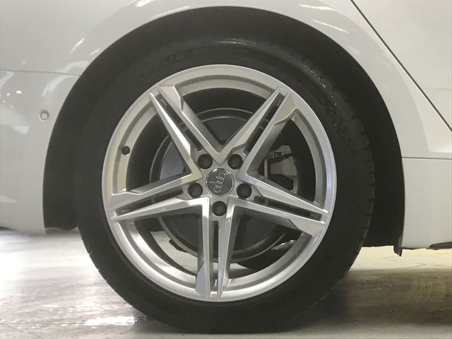Audi A5 2019-03 29293-29
