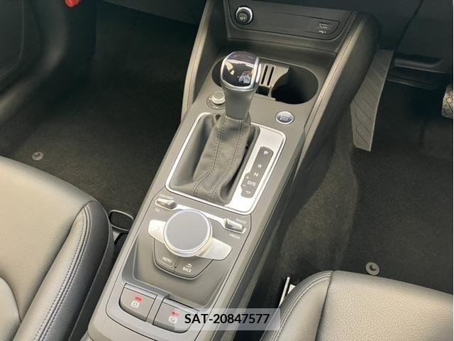 Audi Q2 2023-08 318014-12