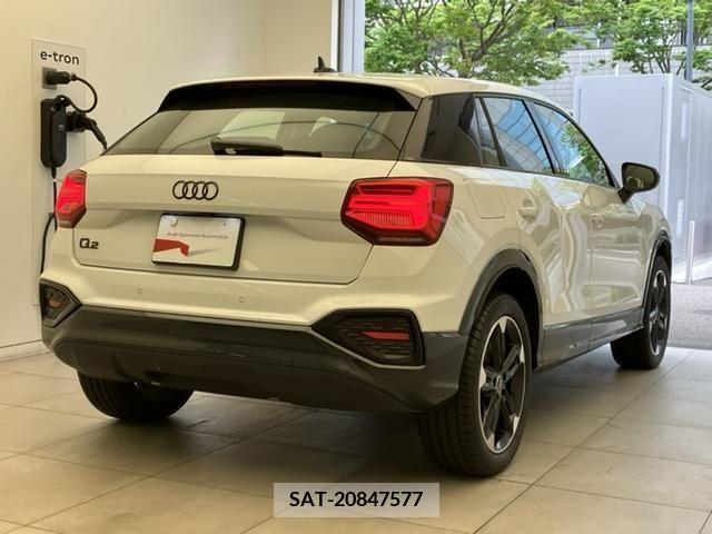 Audi Q2 2023-08 318014-1