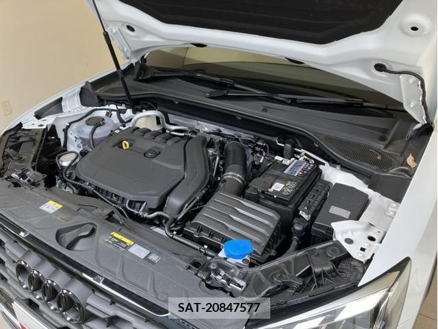 Audi Q2 2023-08 318014-17