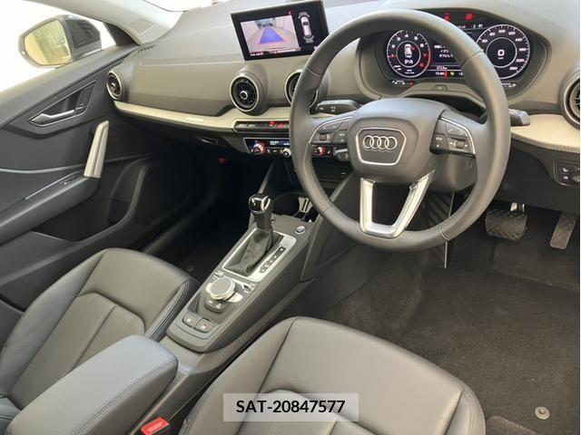 Audi Q2 2023-08 318014-7