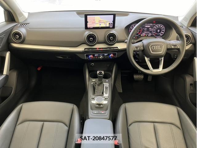 Audi Q2 2023-08 318014-6