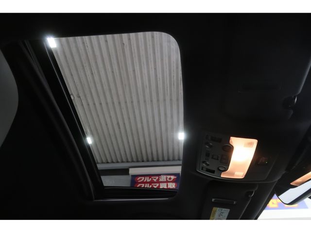 Lexus IS 2018-09 28628-25