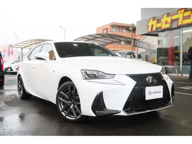Lexus IS 2018-09 28628-0