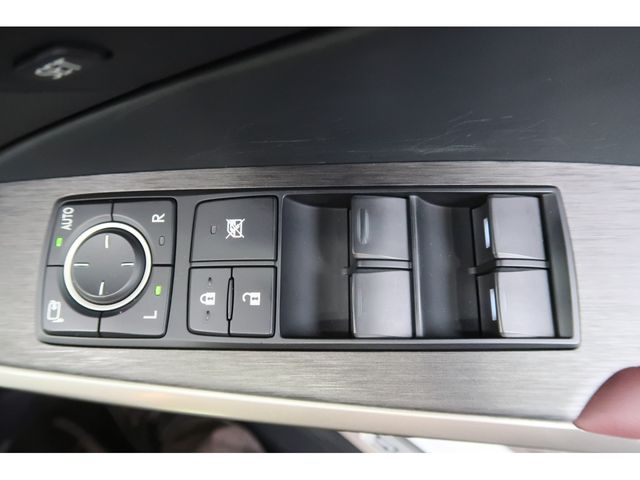 Lexus IS 2018-09 28628-19