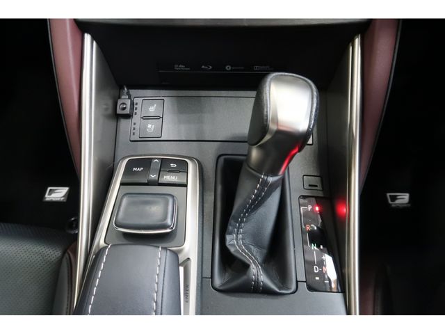Lexus IS 2018-09 28628-10
