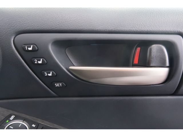 Lexus IS 2018-09 28628-18