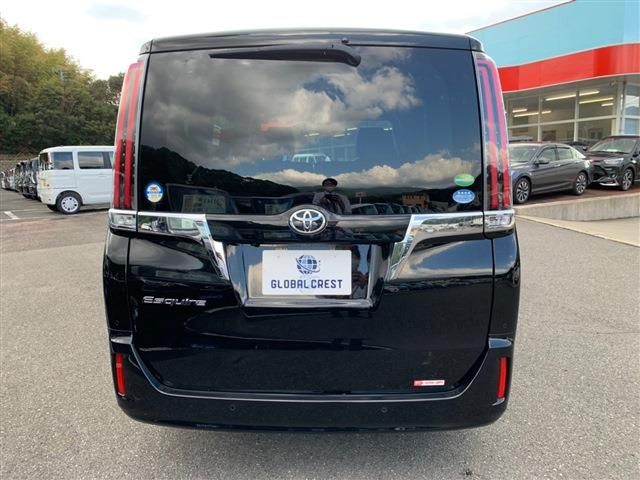 Toyota ESQUIRE 2020-01 183856-9