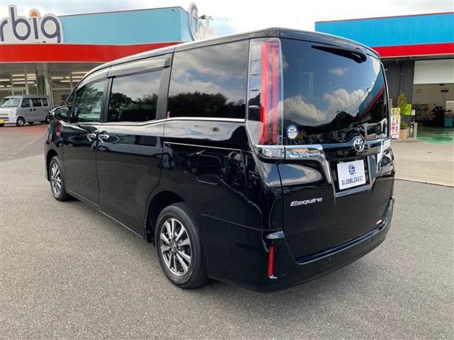 Toyota ESQUIRE 2020-01 183856-8