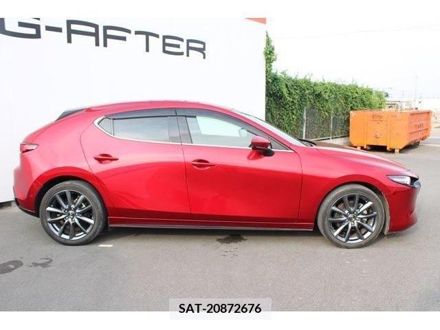 Mazda MAZDA3 2019-06 301051-6