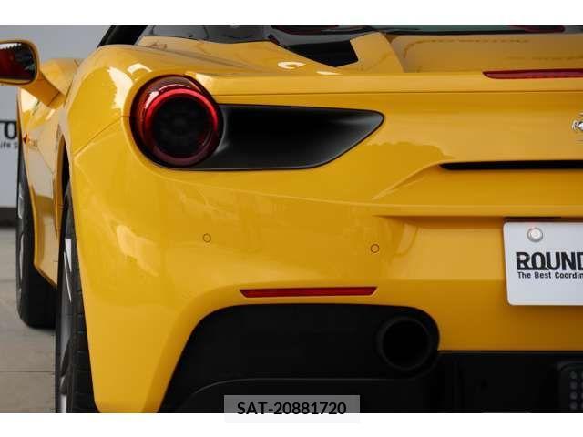 Ferrari 488 Spider 2017-04 337283-5