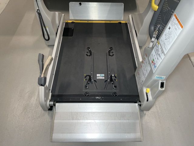 Toyota REGIUSACE VAN 2018-07 17665-3