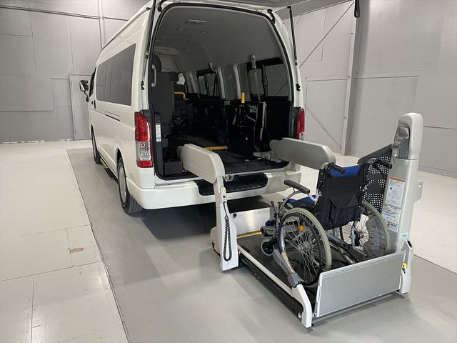 Toyota REGIUSACE VAN 2018-07 17665-4