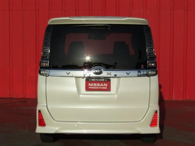 Toyota VOXY 2020-11 2356-23