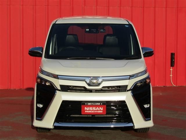 Toyota VOXY 2020-11 2356-22