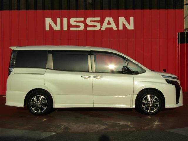 Toyota VOXY 2020-11 2356-25