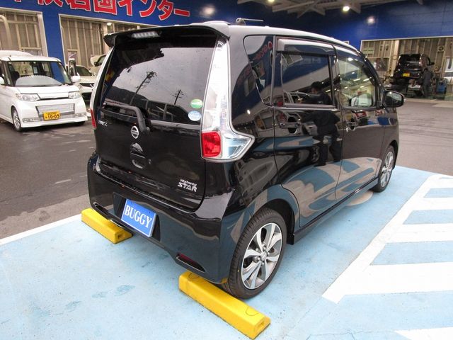 Nissan DAYZ 2014-04 3729-4