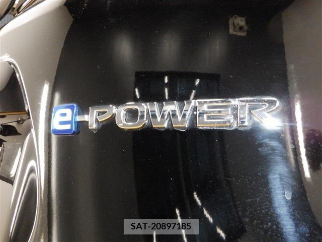 Nissan NOTE 2018-08 247997-16