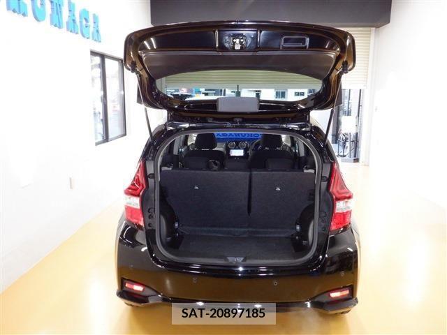 Nissan NOTE 2018-08 247997-8
