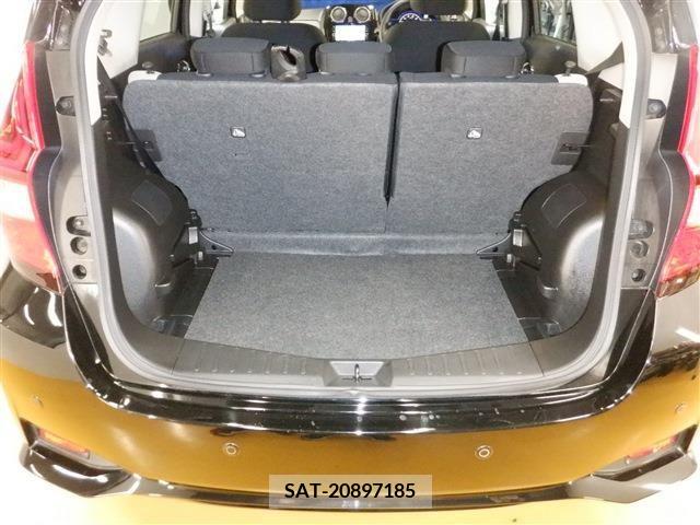 Nissan NOTE 2018-08 247997-7