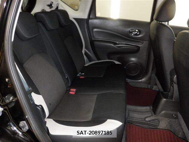 Nissan NOTE 2018-08 247997-6